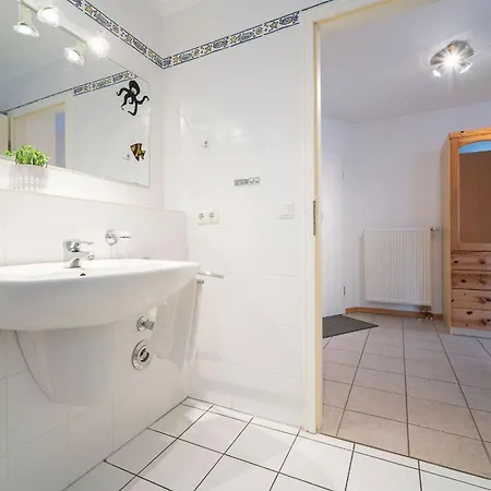 Hansa-residenz Strandnah * 沙博伊茨